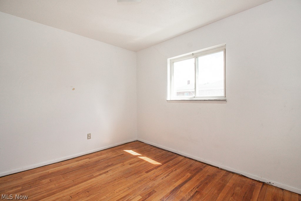 Banbury Village Condo - Residential