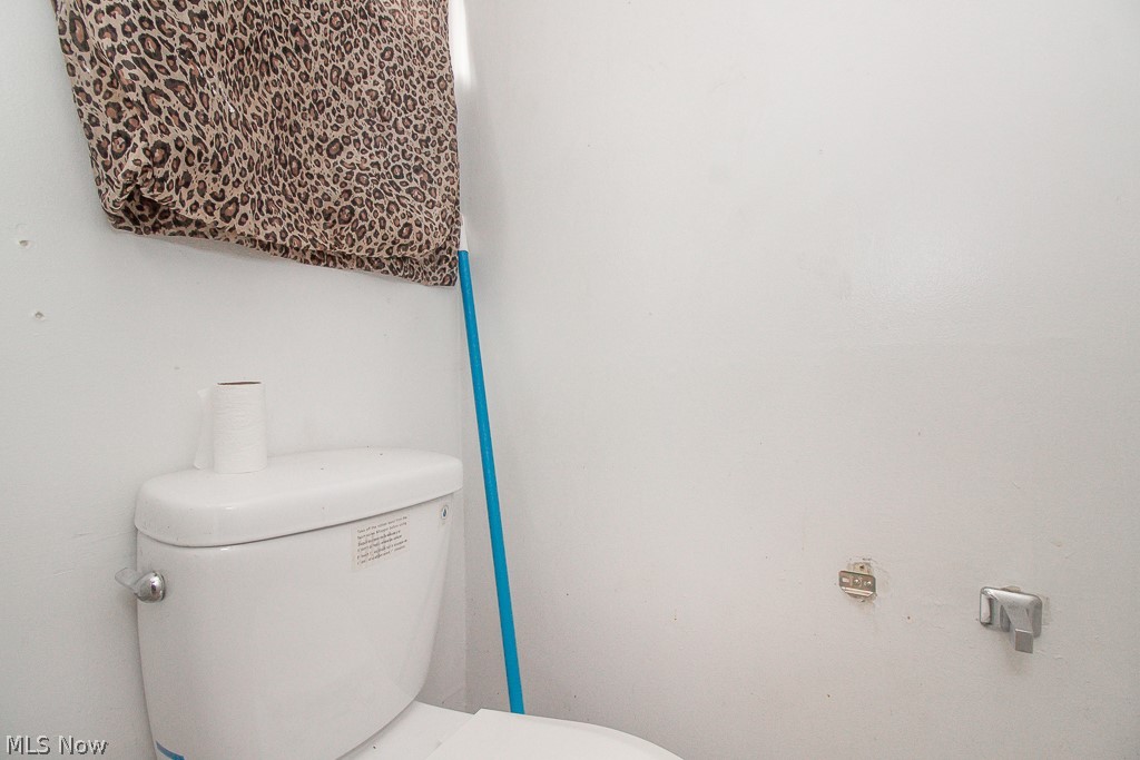 Banbury Village Condo - Residential