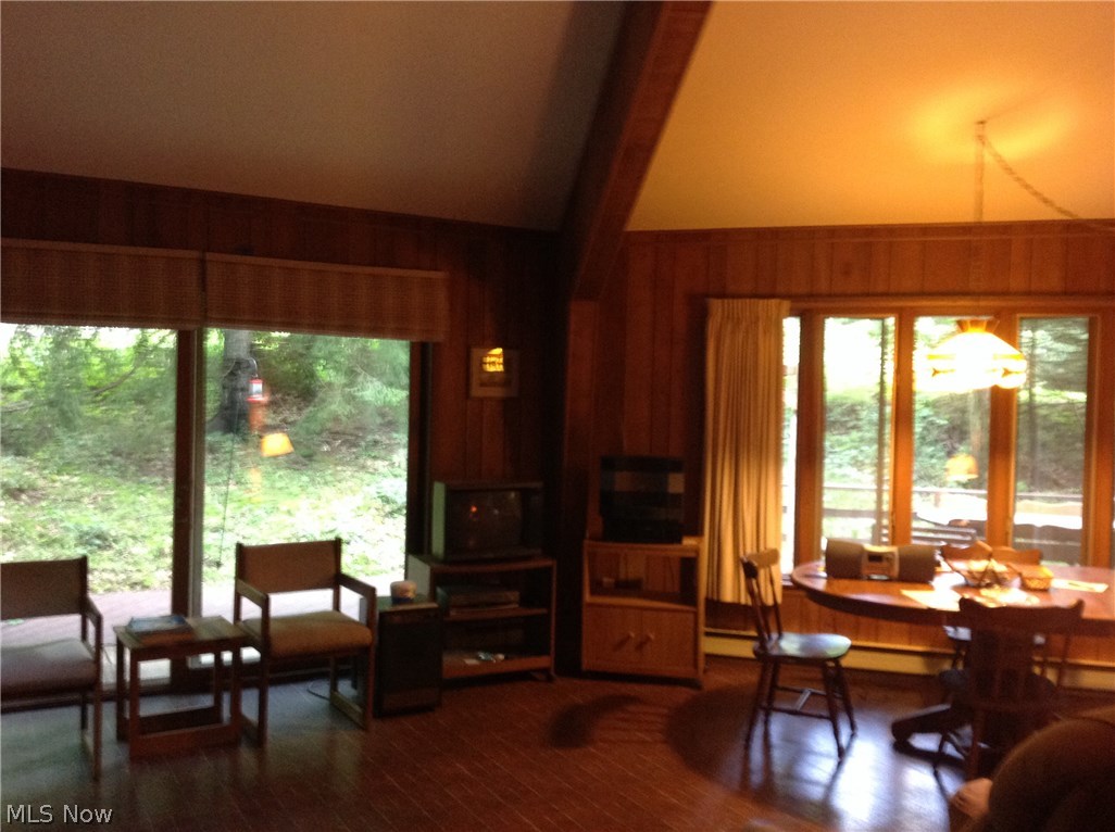 LAKE BUCKHORN - Residential