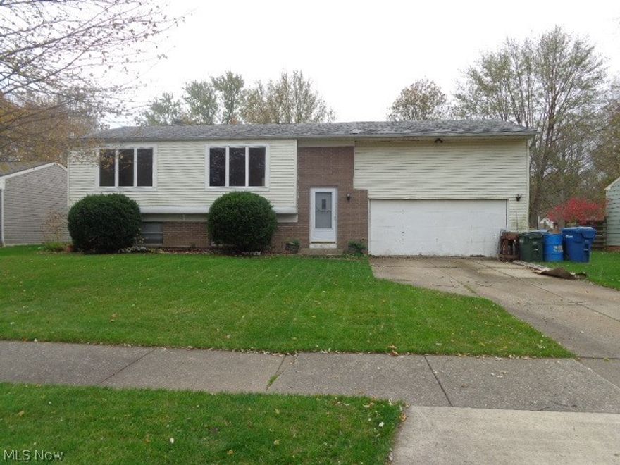 Spacious Home In Need Of Total Rehab!! Cash Investors-Buyers Only Please!! Garage is Approx 1000 Sq Ft And Heated!! Great Street!! Large Home!! Room Above Garage Is Framed In And Not Finished---Thats Why Square Footage Listed Is So Much!! Bi Level Style Home!! Great Lot!! Please Be Careful Showing Unfinished Area Above Garage!! All Offers To Lister!!  Thanks