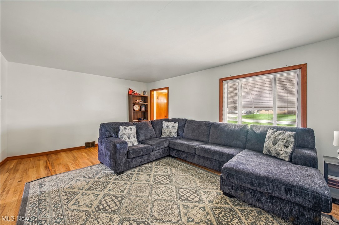 360 Belvedere Avenue, Warren, Ohio image 12