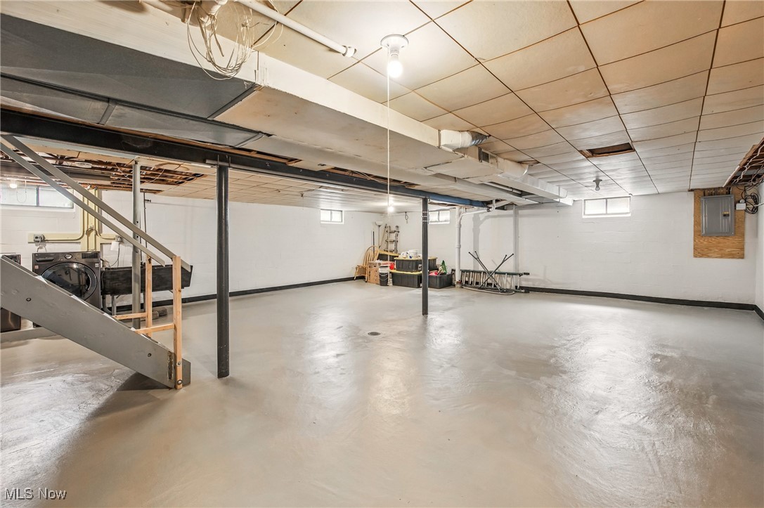 360 Belvedere Avenue, Warren, Ohio image 37