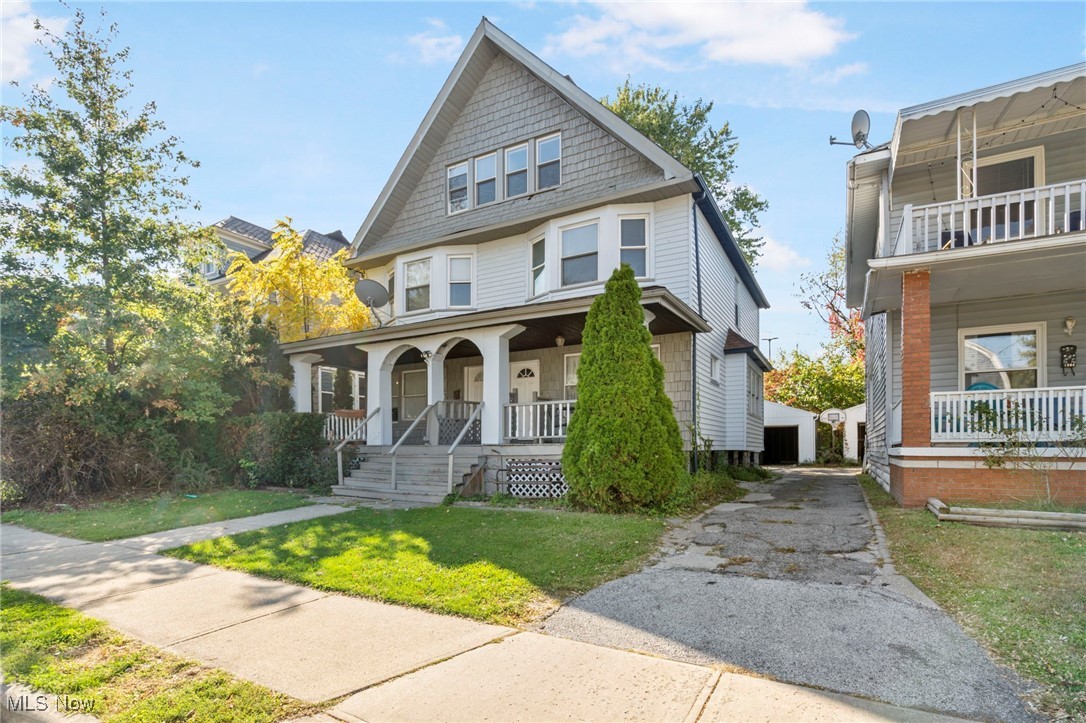 1346 Thoreau Road