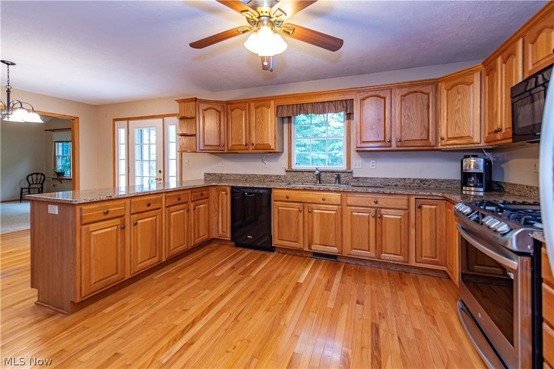 952 Rosemarie Circle