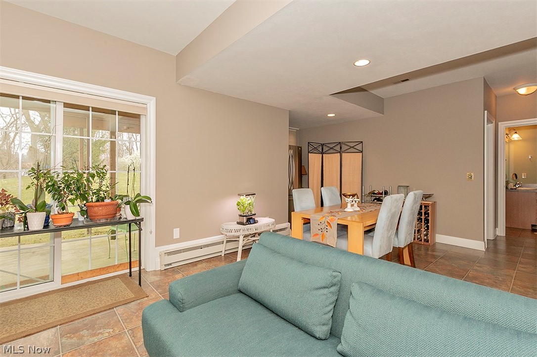 Chateaux/Emery Woods - Residential