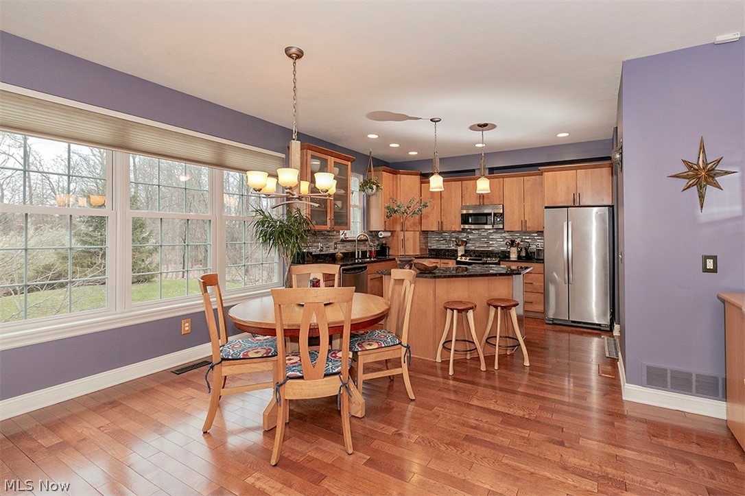 Chateaux/Emery Woods - Residential