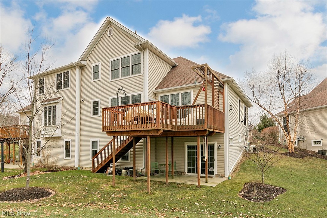 Chateaux/Emery Woods - Residential