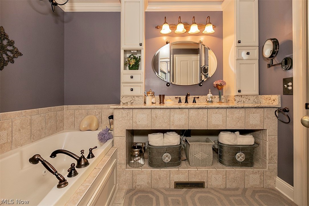 Chateaux/Emery Woods - Residential