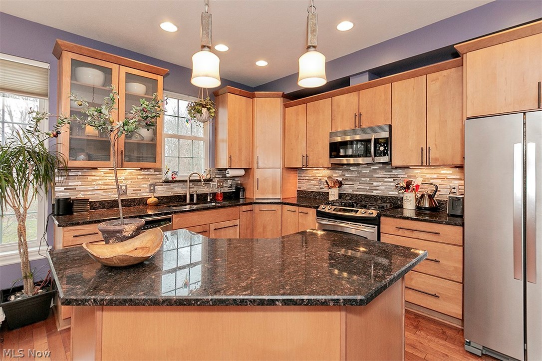 Chateaux/Emery Woods - Residential