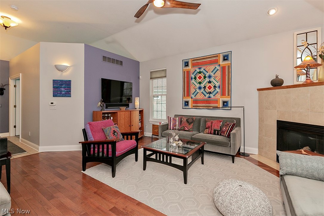 Chateaux/Emery Woods - Residential