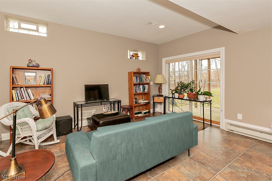 Chateaux/Emery Woods - Residential