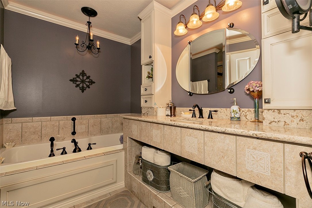 Chateaux/Emery Woods - Residential