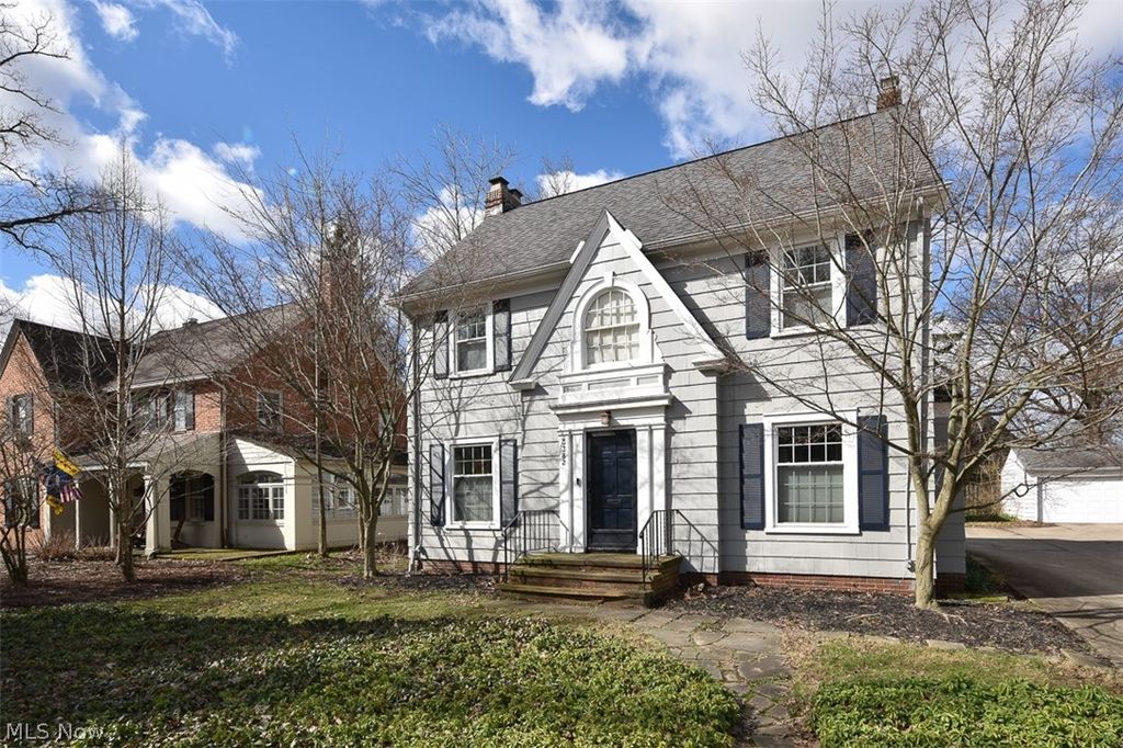 Photo of 3382 Kenmore Road, Shaker Heights, OH 44122 (MLS # 5195109)