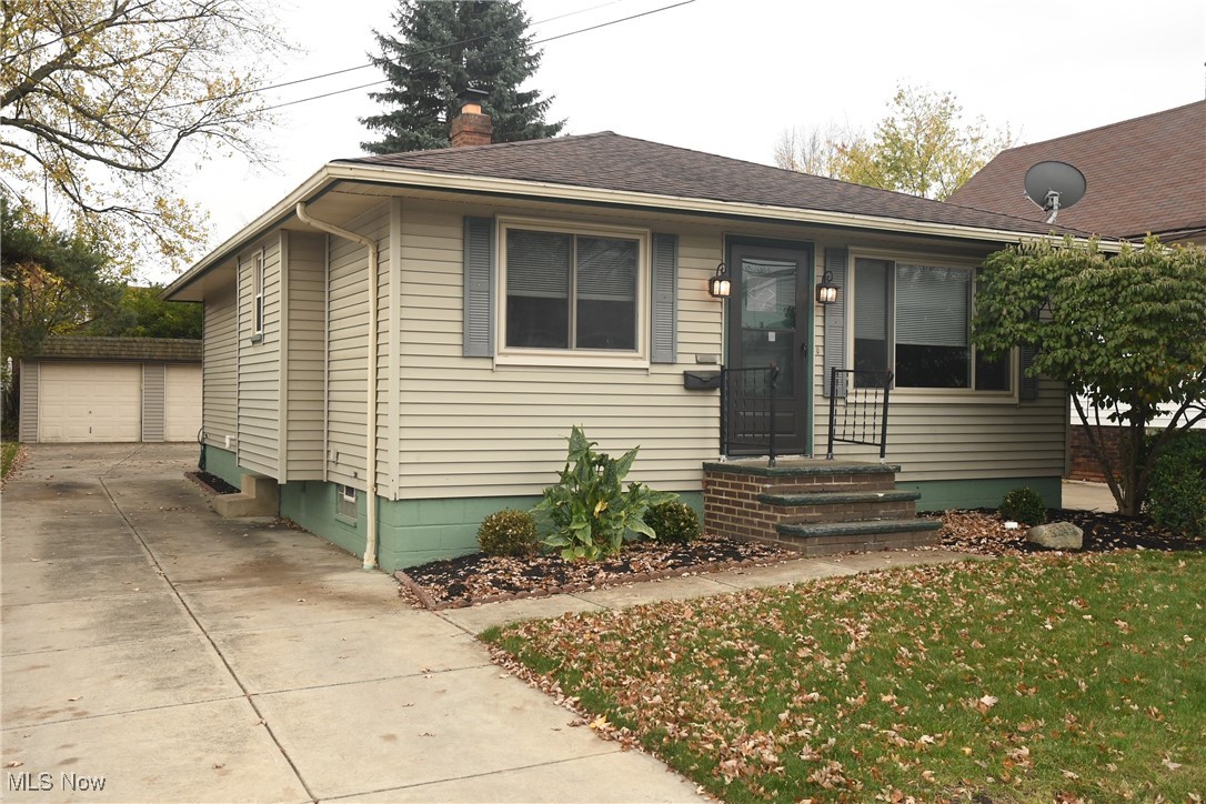 12419 Carrington Avenue, Cleveland, Ohio image 2