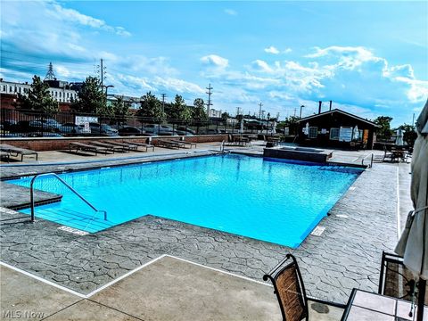 Tiny photo for 401 W SHORELINE Drive #109, Sandusky, OH 44870 (MLS # 5210310)