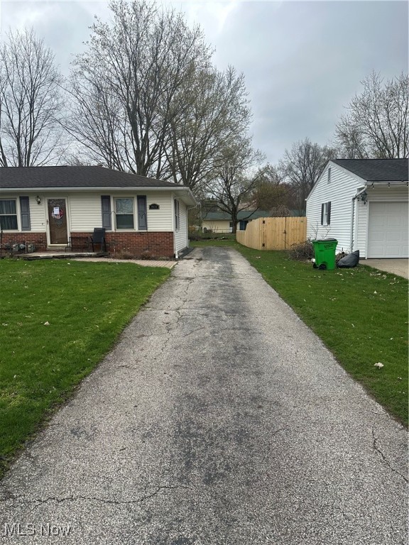 1856-1860 Clearbrook Drive
