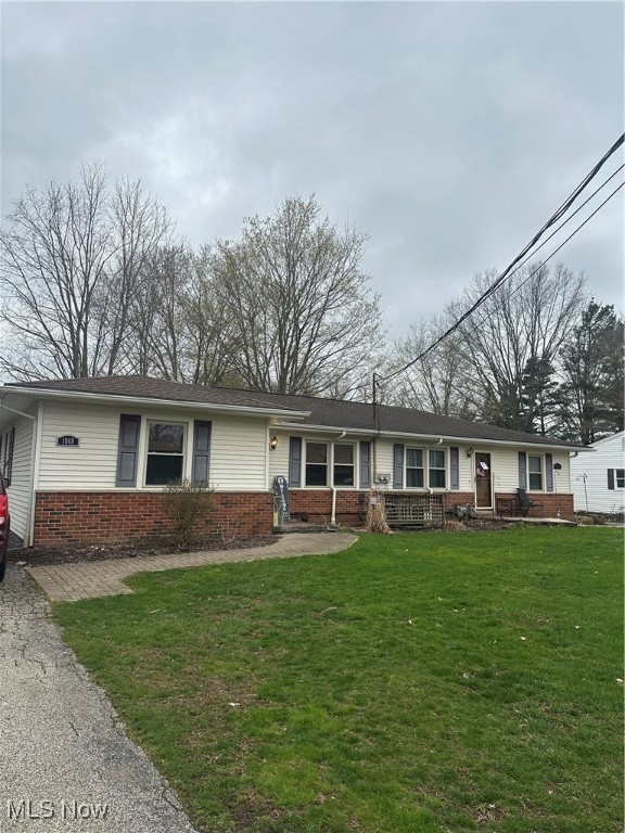 1856-1860 Clearbrook Drive