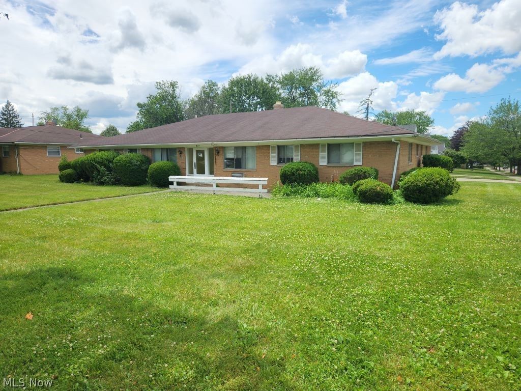 Photo of 419 Center Road, Bedford, OH 44146 (MLS # 5222475)