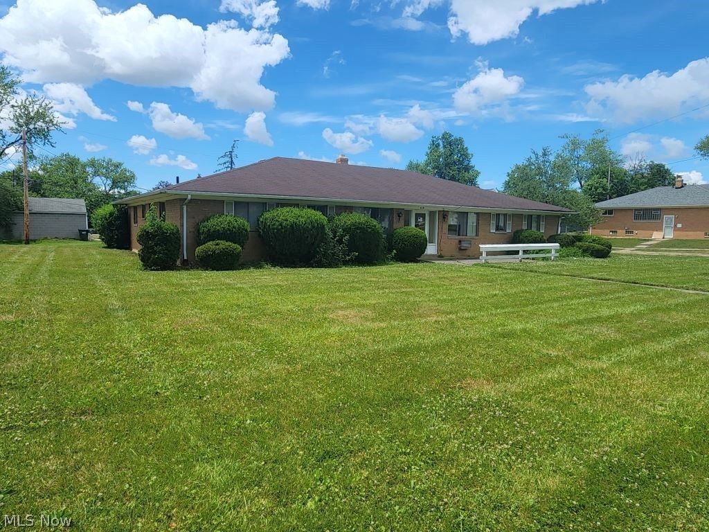 Photo of 419 Center Road, Bedford, OH 44146 (MLS # 5222475)
