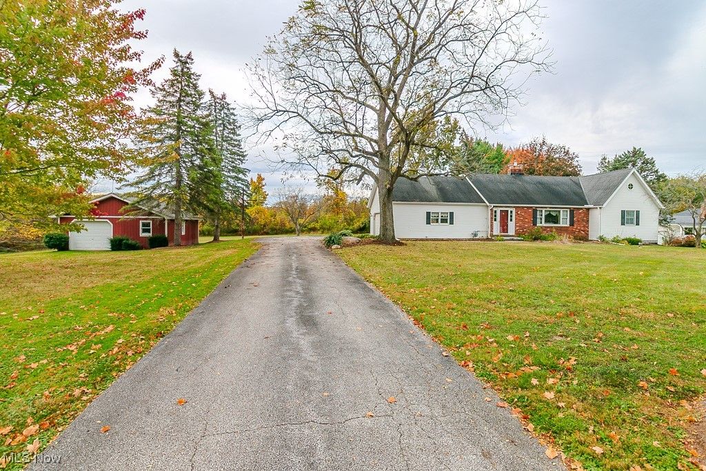 Photo of 12066 Huntoon Road, Painesville, OH 44077 (MLS # 5164481)