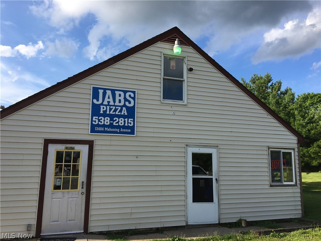 Jab's Pizza is a successful, established, locally owned pizza shop with a retail building and detached garage with an office. Take out or eat in pizza shop is conveniently located in North Jackson close to Lake Milton on one of the busiest streets in town. This opportunity is available for the next owners as the founders of Jab's pizza are retiring after 32 years of serving quality homemade pizza. This is an awesome opportunity for a first time business venture or as an additional location to an existing pizza shop owner.
If you decide to make this turn-key pizza shop your venture, the current owners will train you to make their livelihood your livelihood. (Training program is limited and has new owner ready in 2 weeks with consultation available for additional 2 weeks.)
