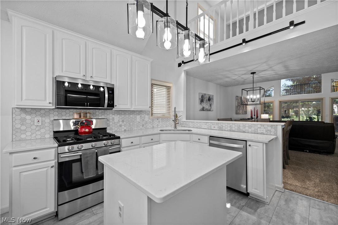 22669 Melissa Lane