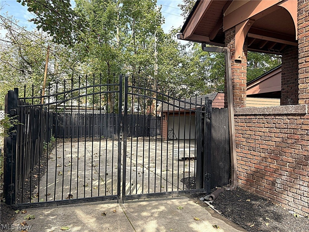 19625 Chagrin Boulevard