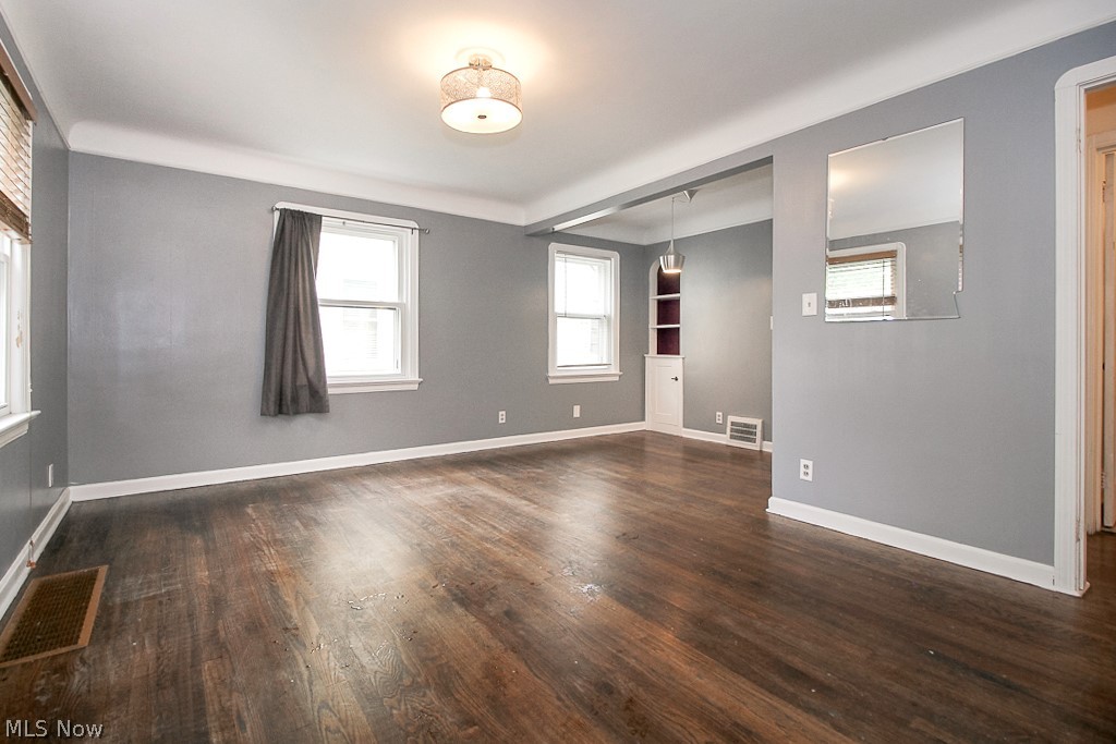 Riverside-Manor - Residential