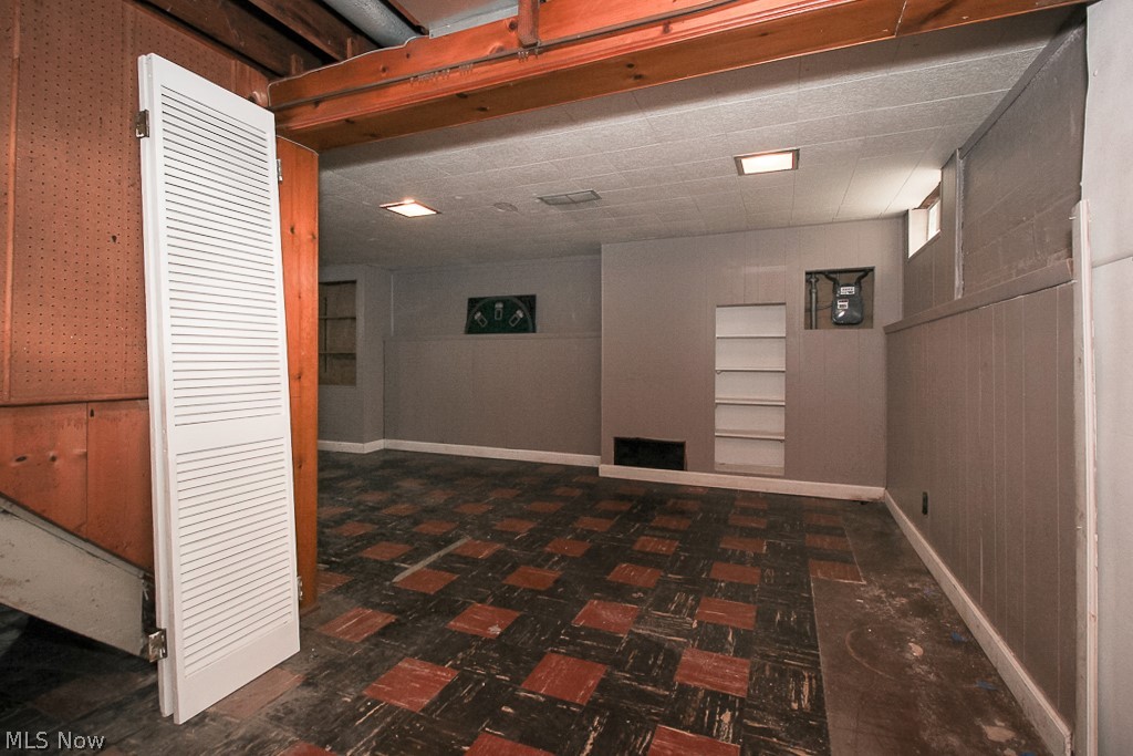 Riverside-Manor - Residential