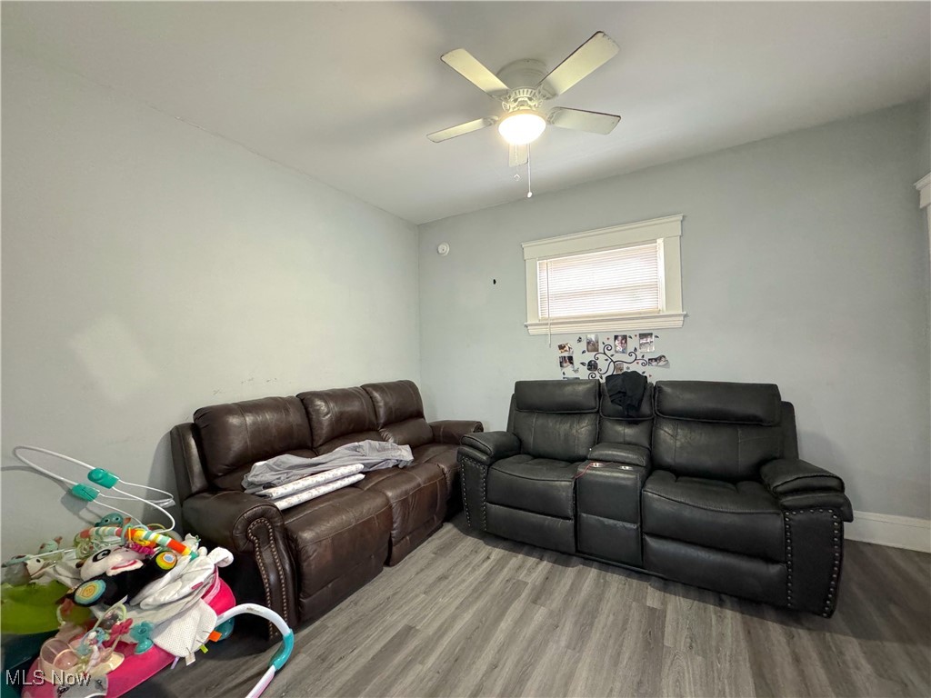 3277 W 58th Street, Cleveland, Ohio image 9