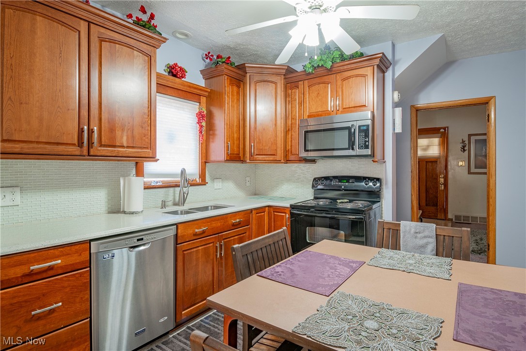 1521 Gibbs Avenue, Canton, Ohio image 5