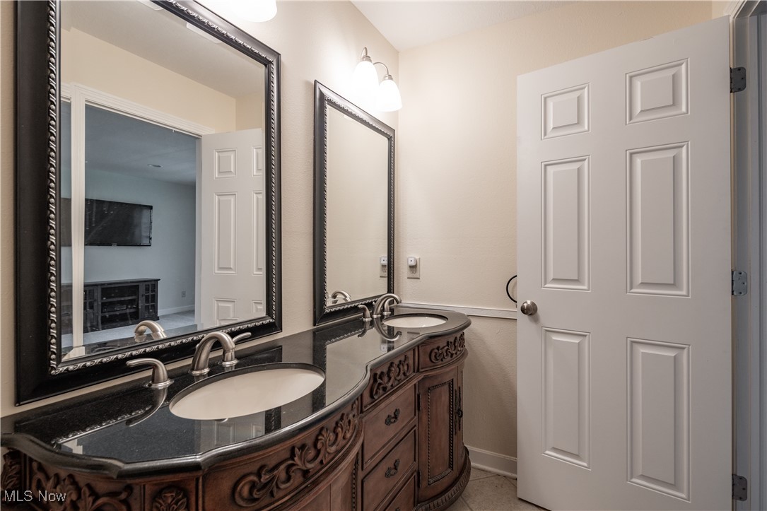 760 N Medina Line Road, Akron, Ohio image 35
