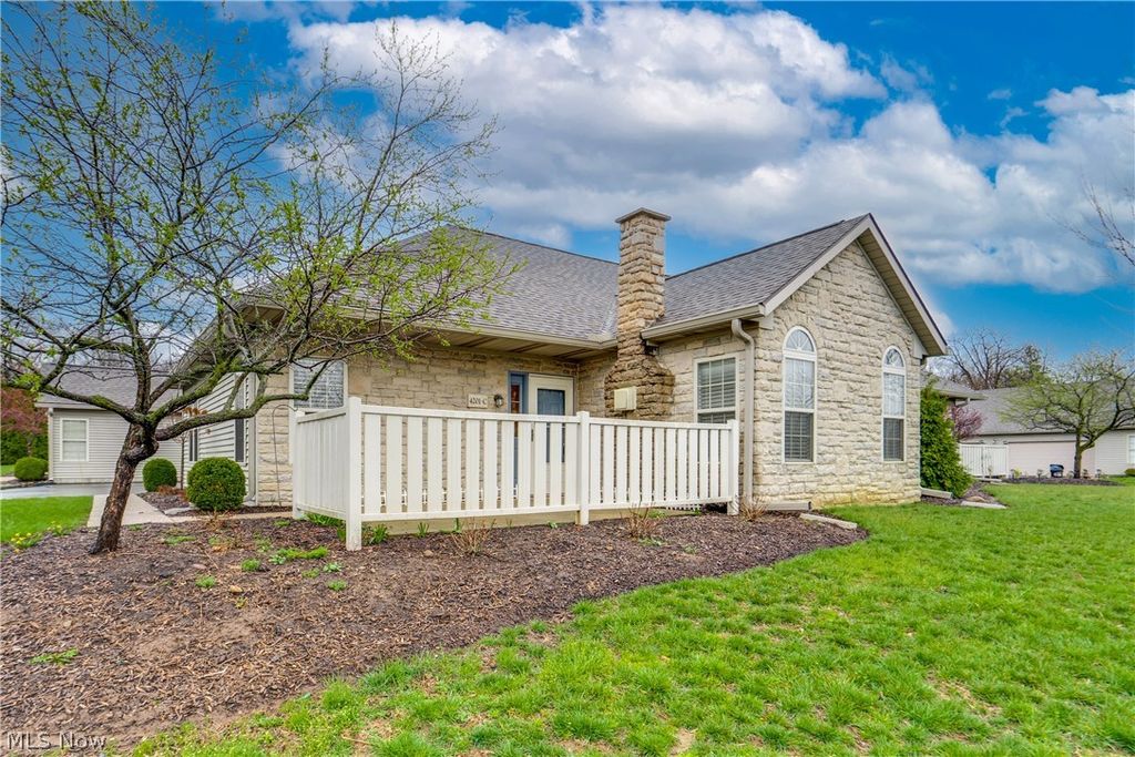 Photo of 4201 Tannybrooke Lane NW #4C, Canton, OH 44718 (MLS # 5199407)