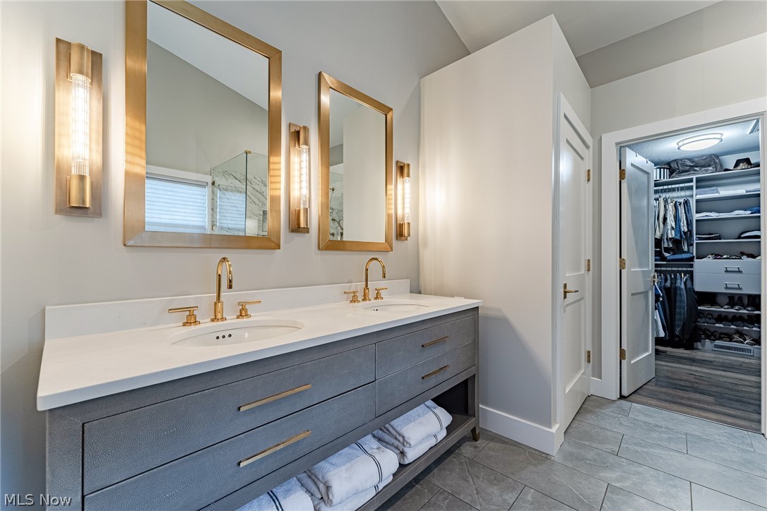 Woods/Auburn Lakes Condo Ph 01 - Residential