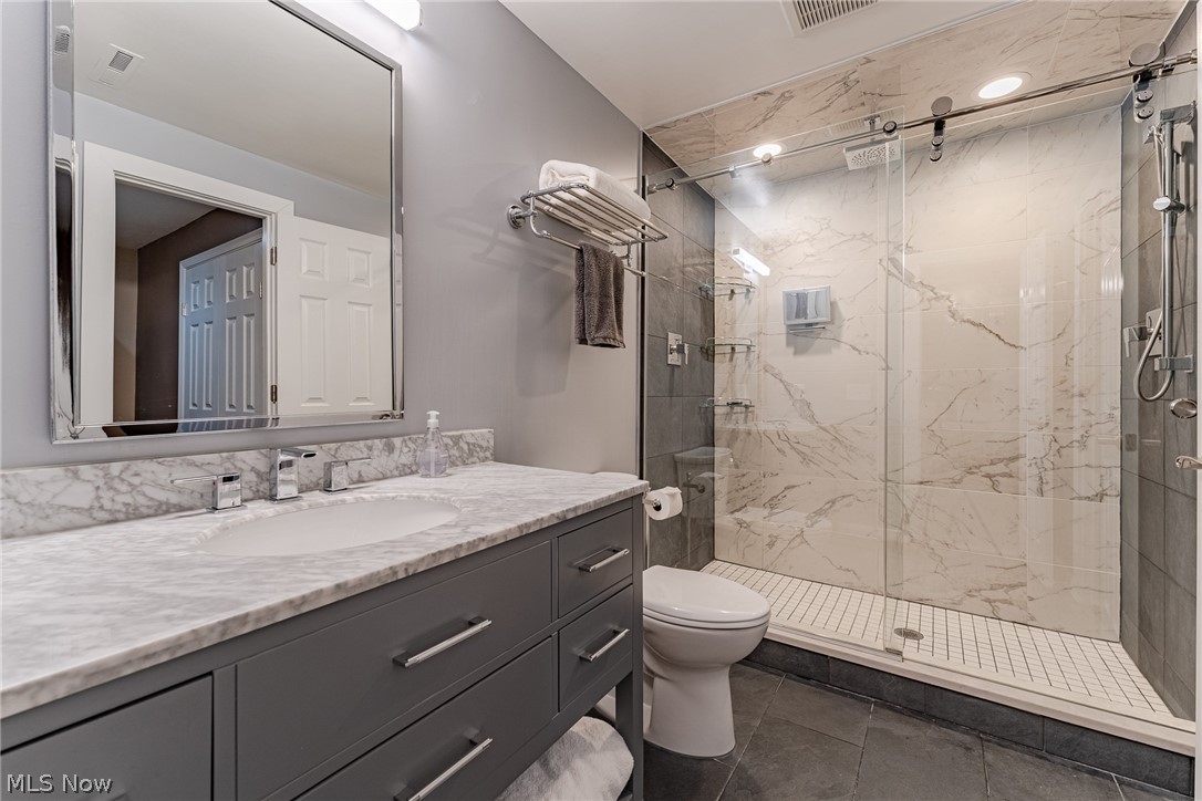 Woods/Auburn Lakes Condo Ph 01 - Residential