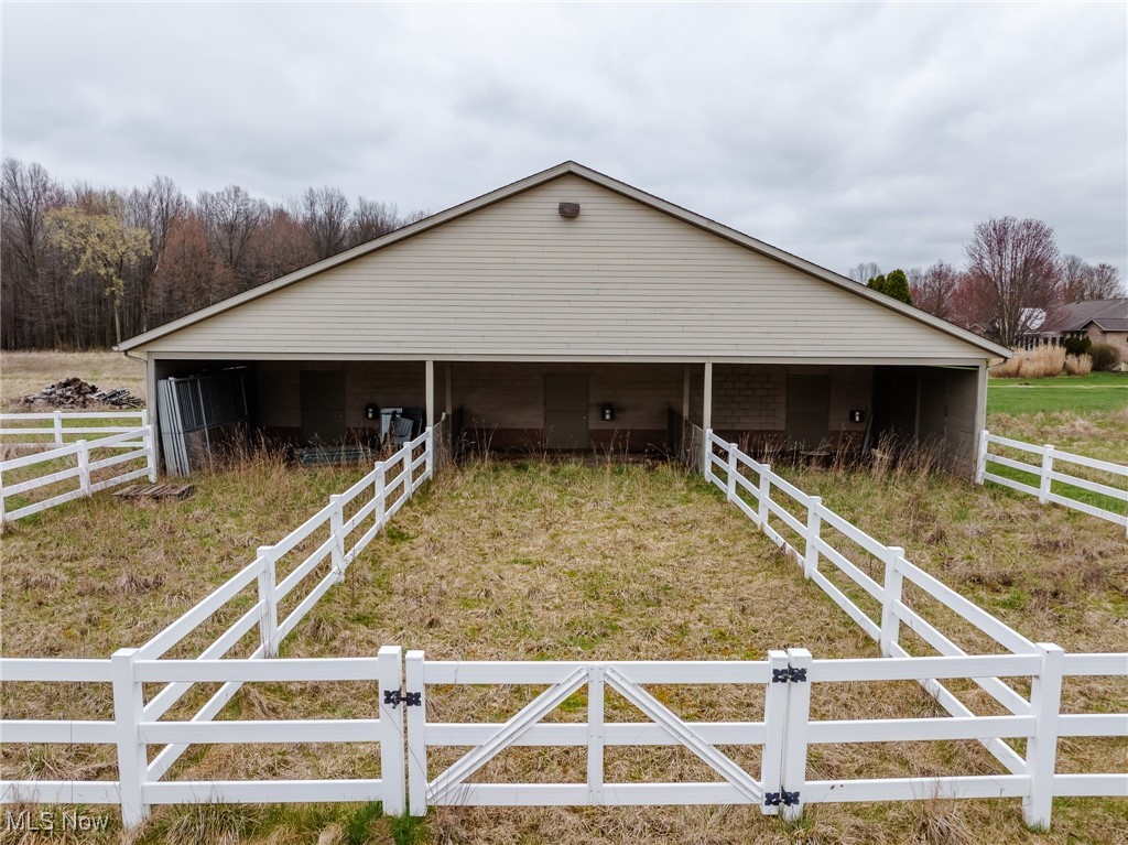 11465 Taylor Street, Alliance, Ohio image 8