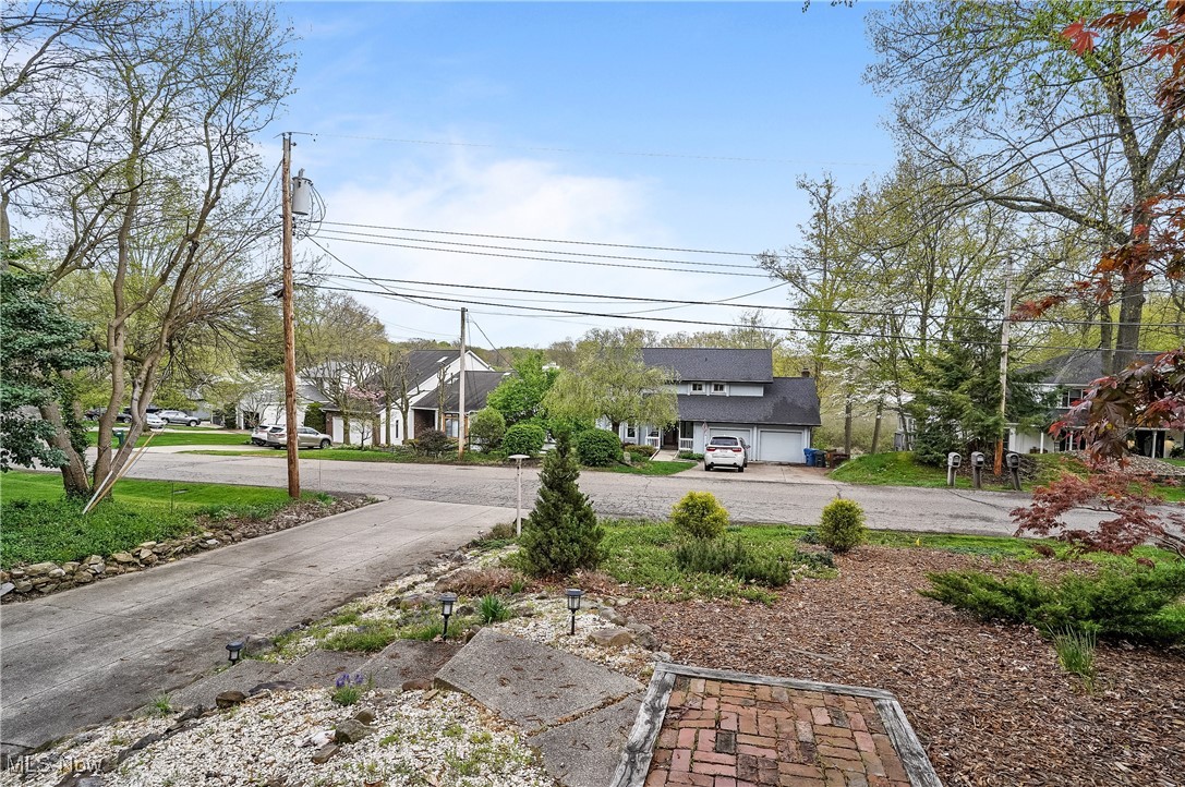 153 Lake Front Drive, Akron, Ohio image 32