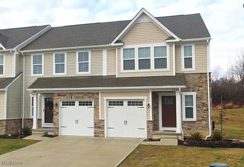 Photo for 1081 Meadow Run