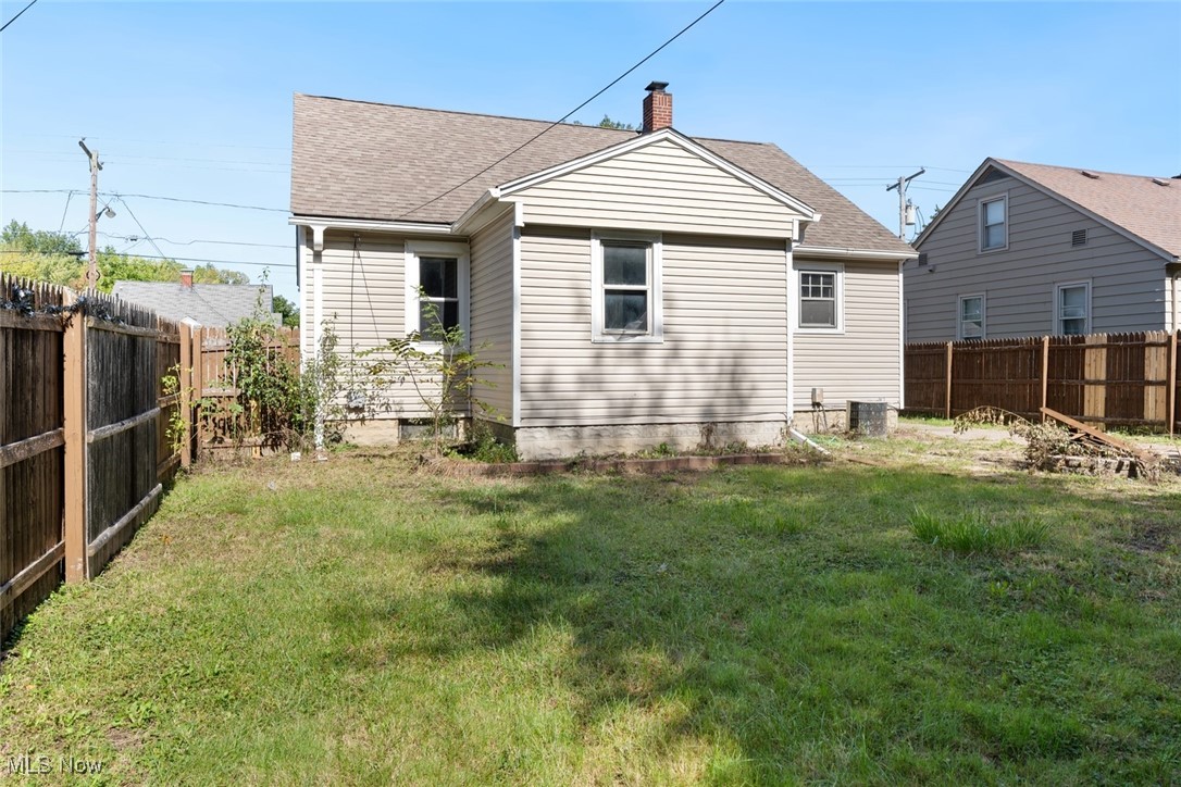 1045 Bell Court, Elyria, Ohio image 42