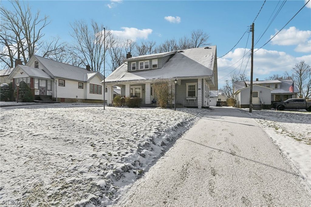 Photo of 123 Melrose Avenue, Boardman, OH 44512 (MLS # 5194634)