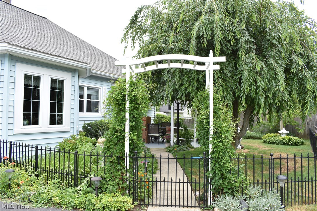 Connecticut Western Reserve - Residential