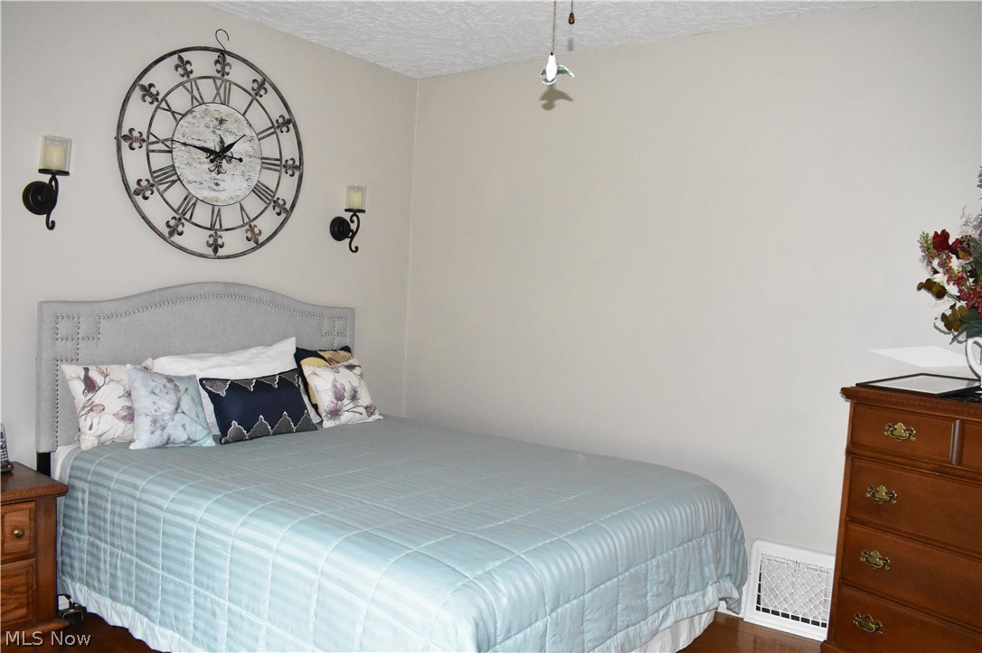 Connecticut Western Reserve - Residential