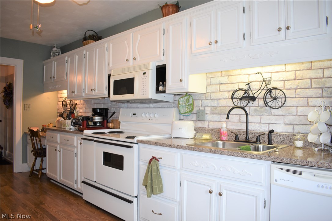 Connecticut Western Reserve - Residential