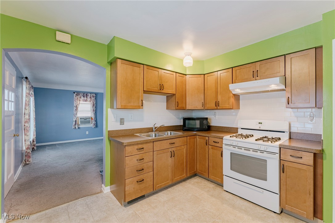 George Easterbrooks Sheila Park - Residential