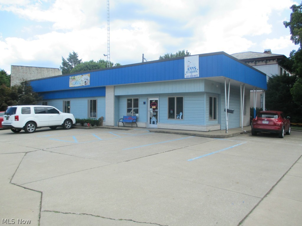 New Philadelphia - Commercial Sale