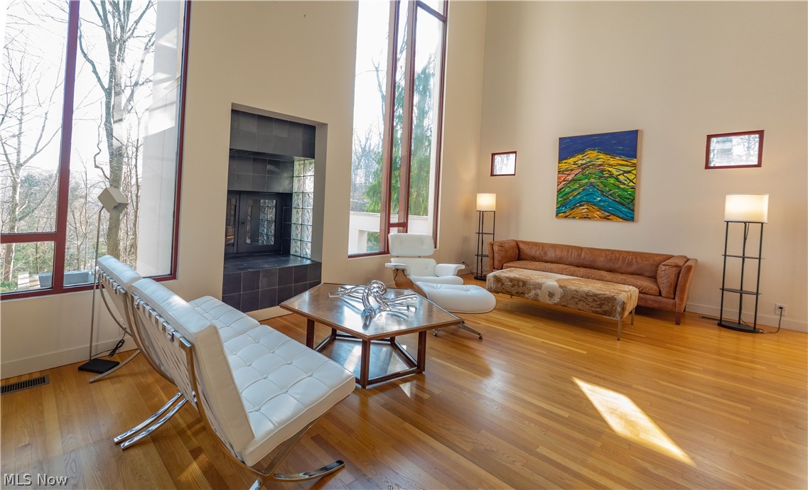 Valley Rdg Farm Huntington Val - Residential