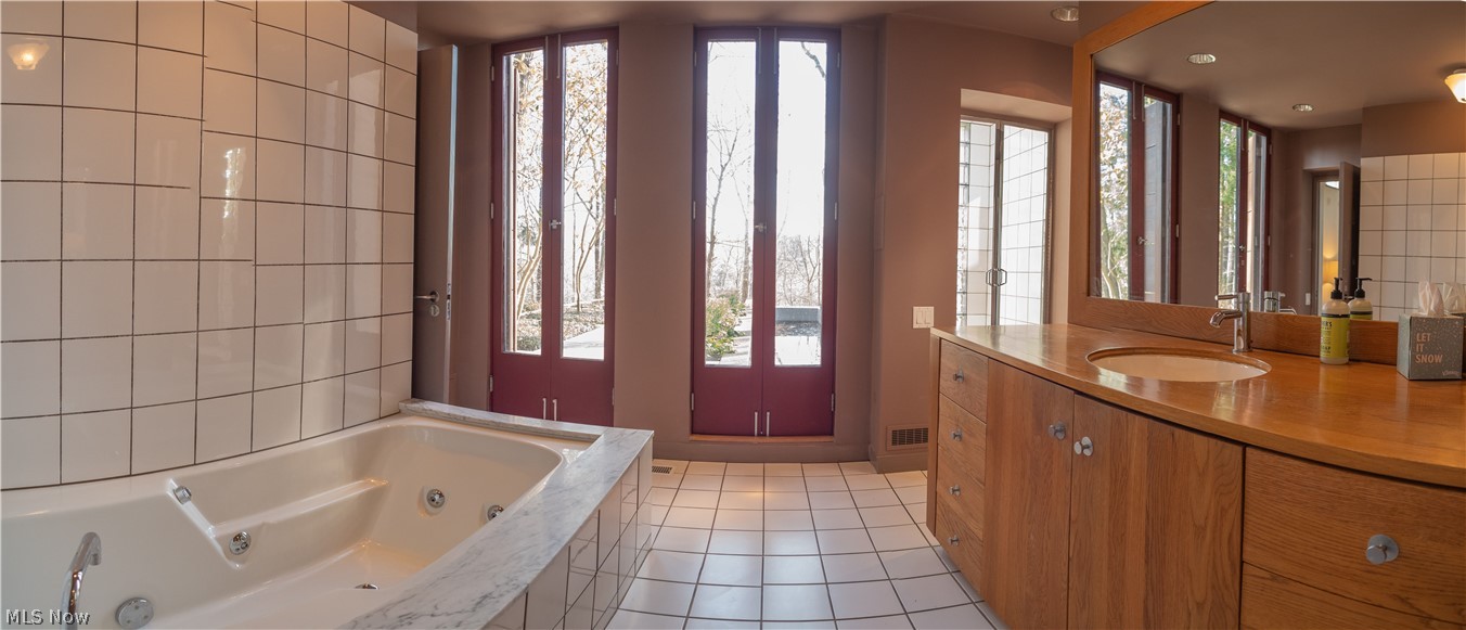 Valley Rdg Farm Huntington Val - Residential