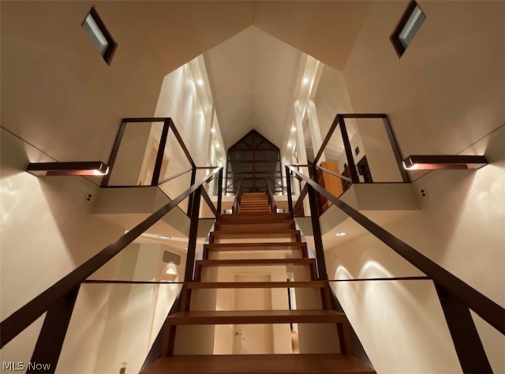 Valley Rdg Farm Huntington Val - Residential