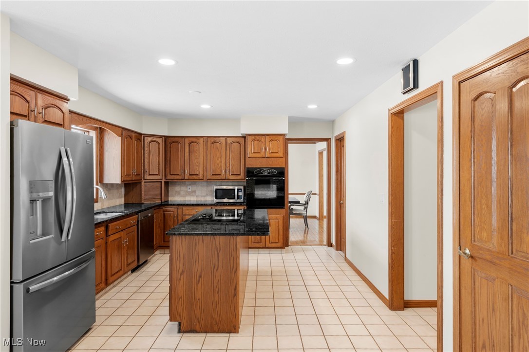 Sherwoods Hlnds 01 - Residential