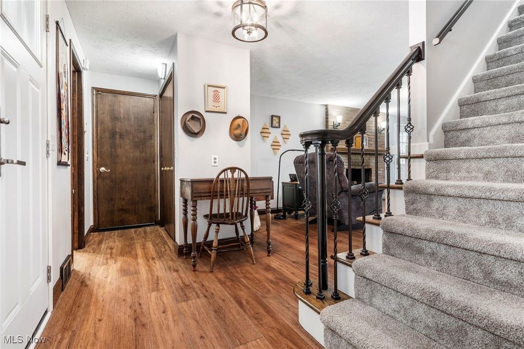 Photo of 2334 Tanglewood Drive NE, Massillon, OH 44646 (MLS # 5177717)